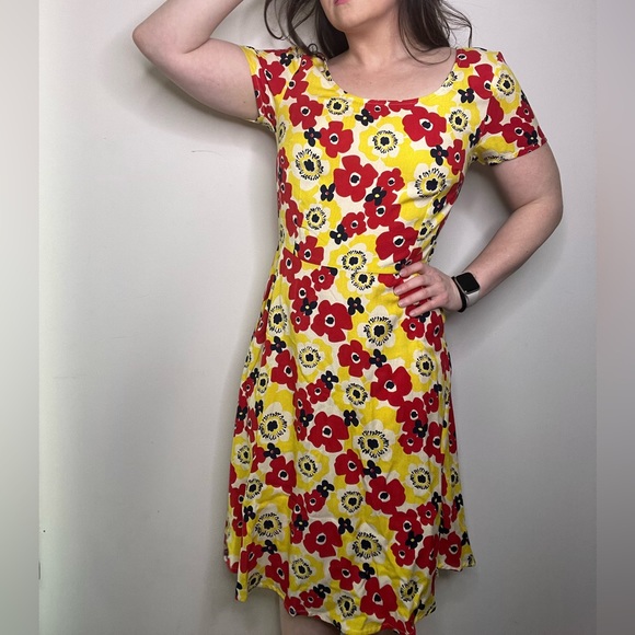 Pretty Vacant Dresses & Skirts - Pretty Vacant Floral Retro Swing Dress Size 12 Yellow and Red